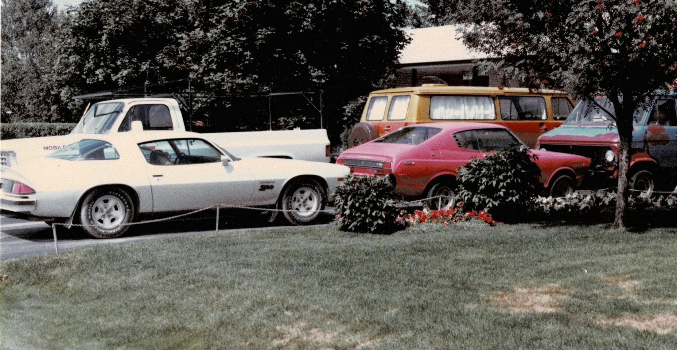 1977 Camaro Z28 side driveway