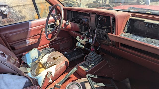 1984 Jeep Cherokee Chief interior