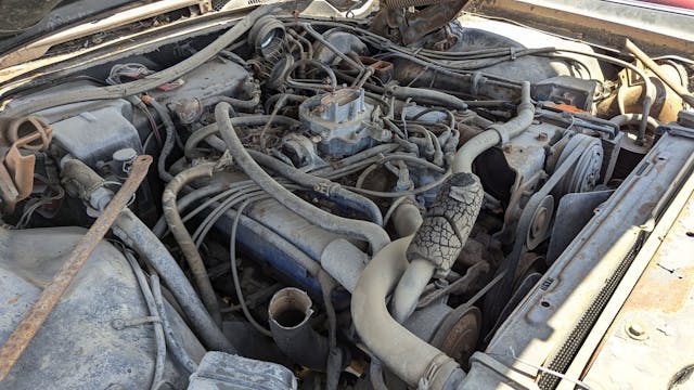 1971 Lincoln Continental Mark III engine bay