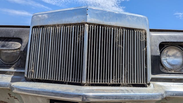 1971 Lincoln Continental Mark III nose