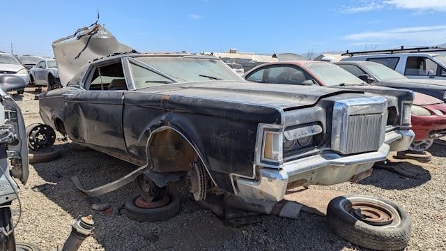 1971 Lincoln Continental Mark III front three quarter