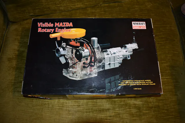 The Visible V8, the Most Popular Model Engine Kit Ever, and Other See ...
