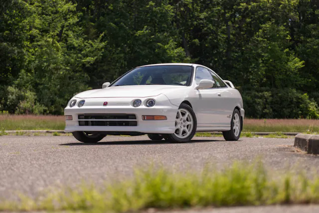 Integra R Acura’s Integra Type-R Makes the Case for Meeting Your Heroes - Hagerty ...