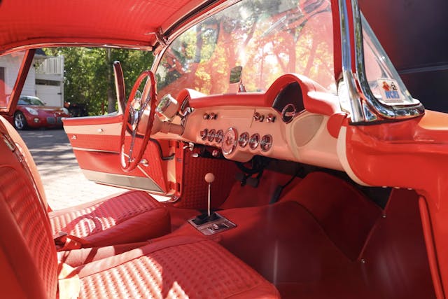 <a href="http://superveloce.net/news/57-corvette-high-school-to-classic-transformation">1957 Corvette</a> Test Mule Details