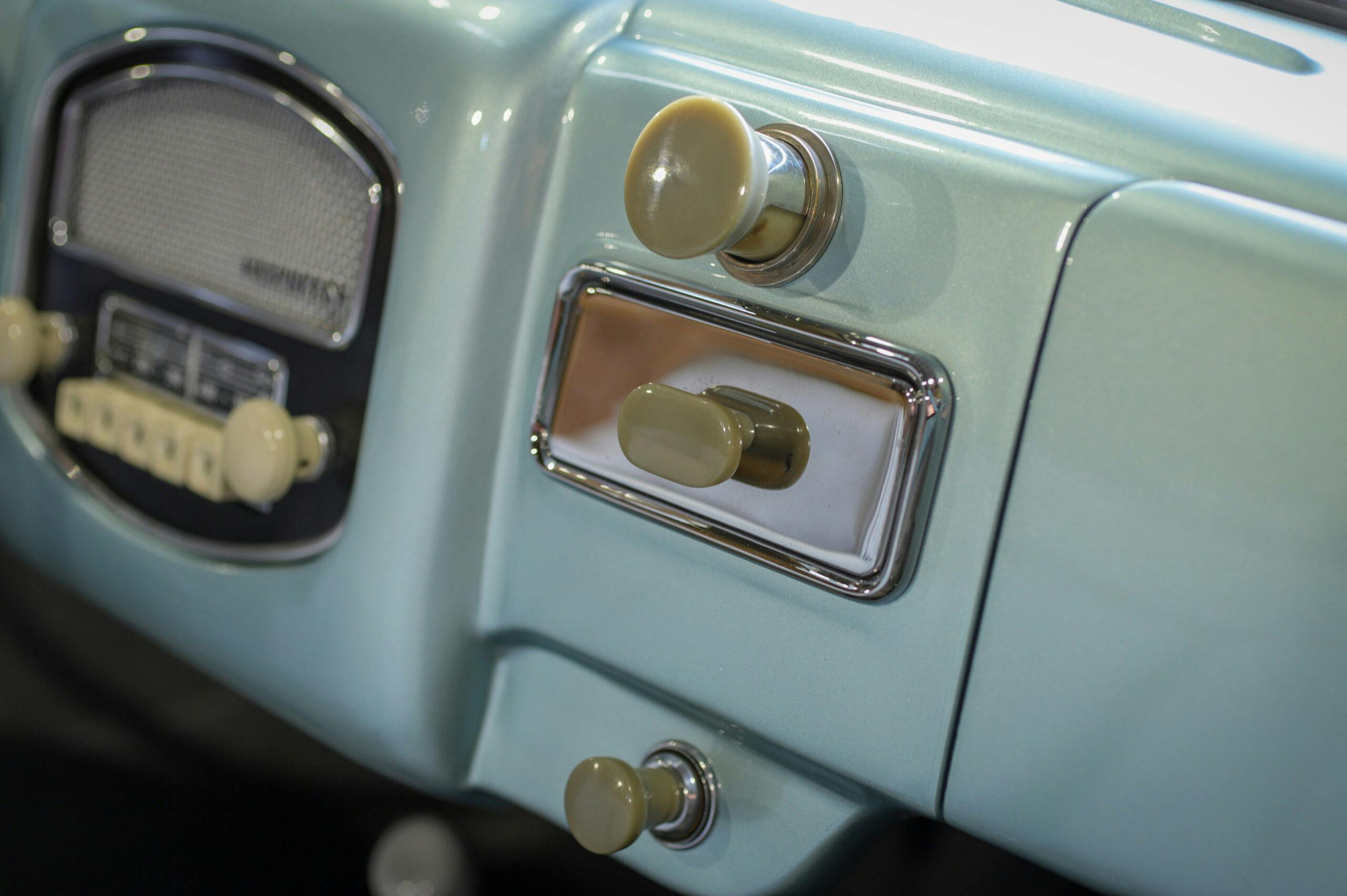 Porsche 356 dash