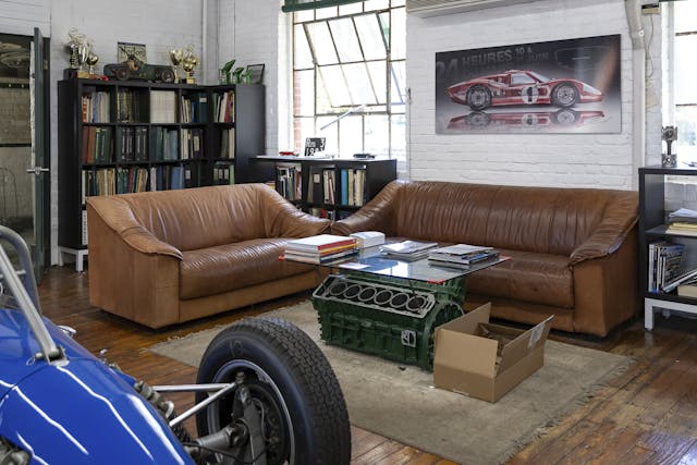 Ragtops & Roadsters lounge