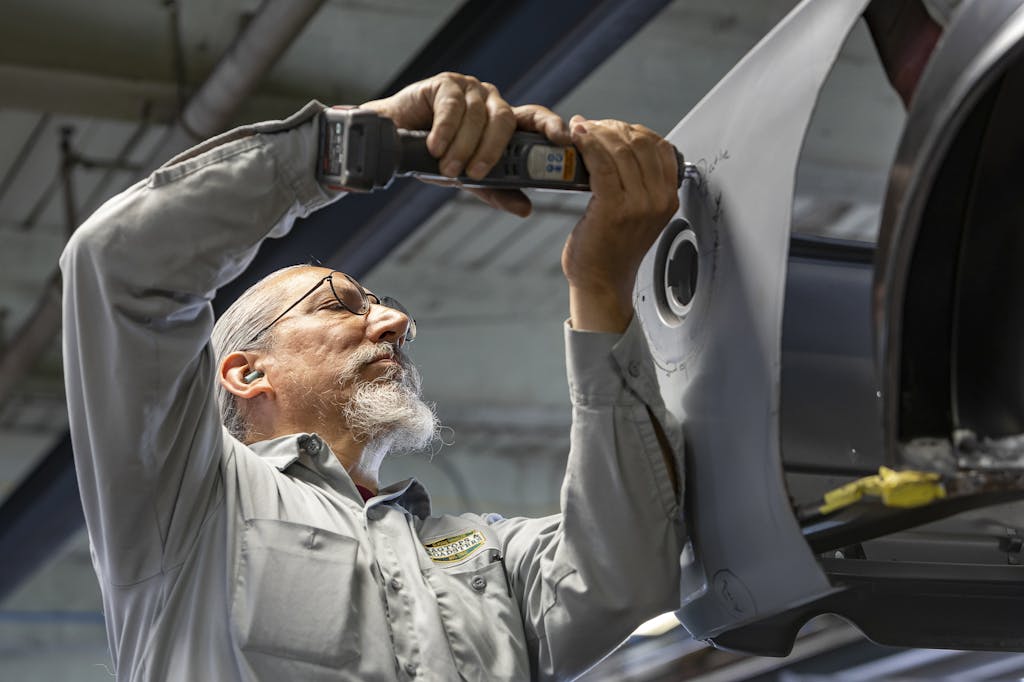 Ragtops & Roadsters tech Dorian Custodia