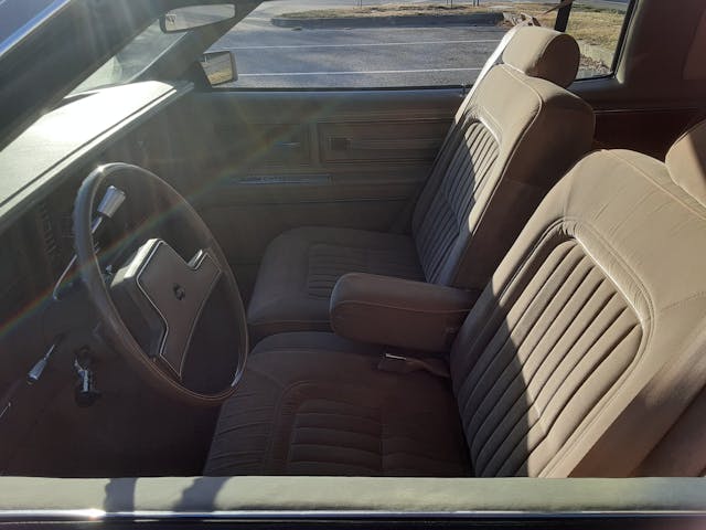 1985 Buick Riviera interior front seats