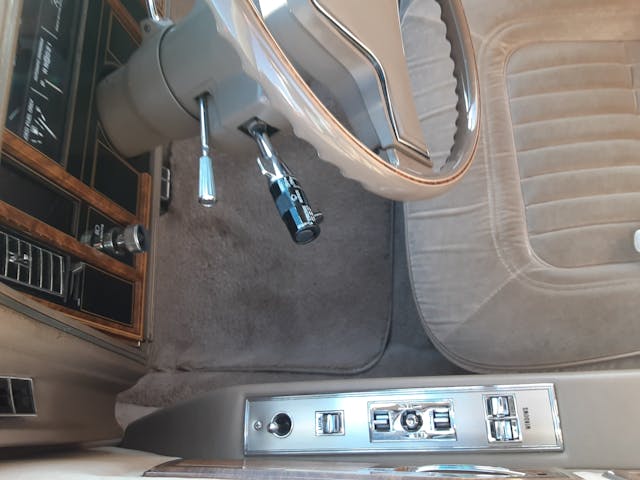 1985 Buick Riviera interior