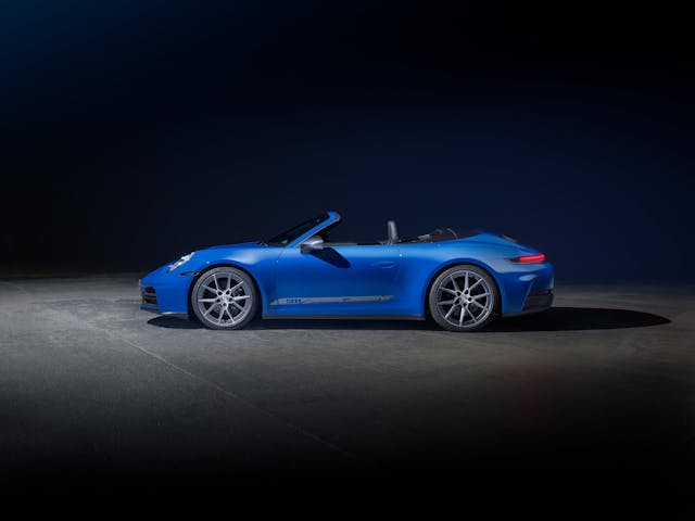 2025 Porsche 911 Carrera T Cabriolet