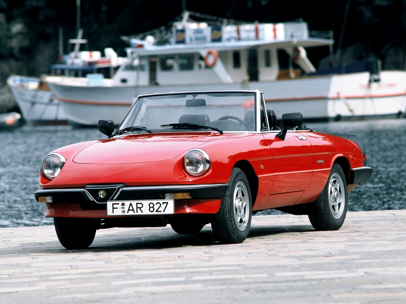 Your Handy 1983–90 Alfa Romeo Spider Buyer's Guide - Hagerty Media