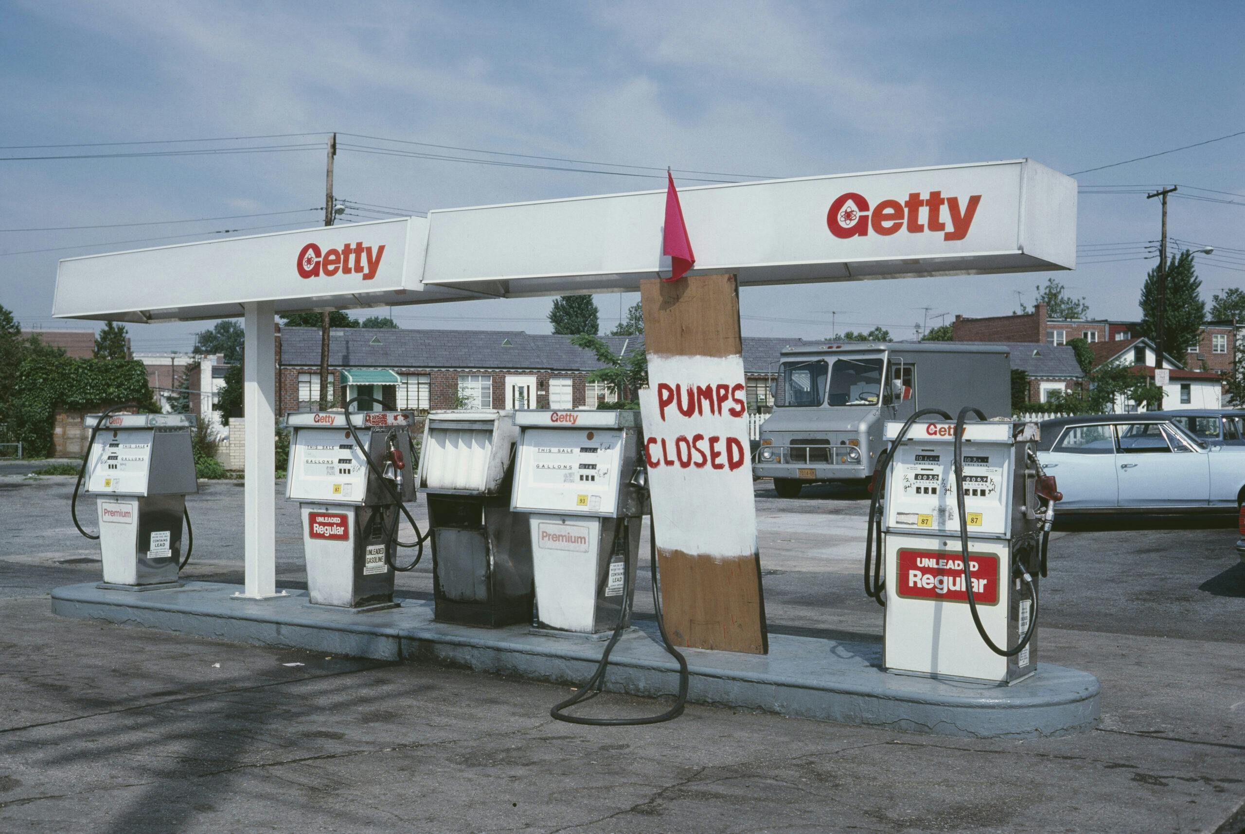 gas station opec fuel crisis