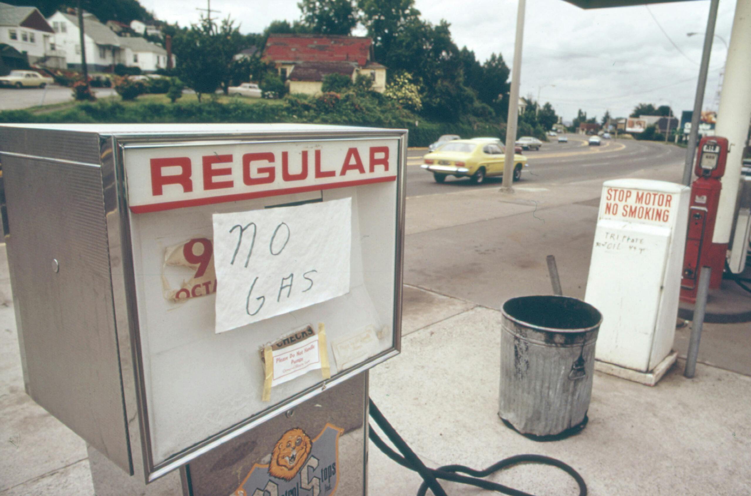 gas pump no gas signs opec fuel crisi