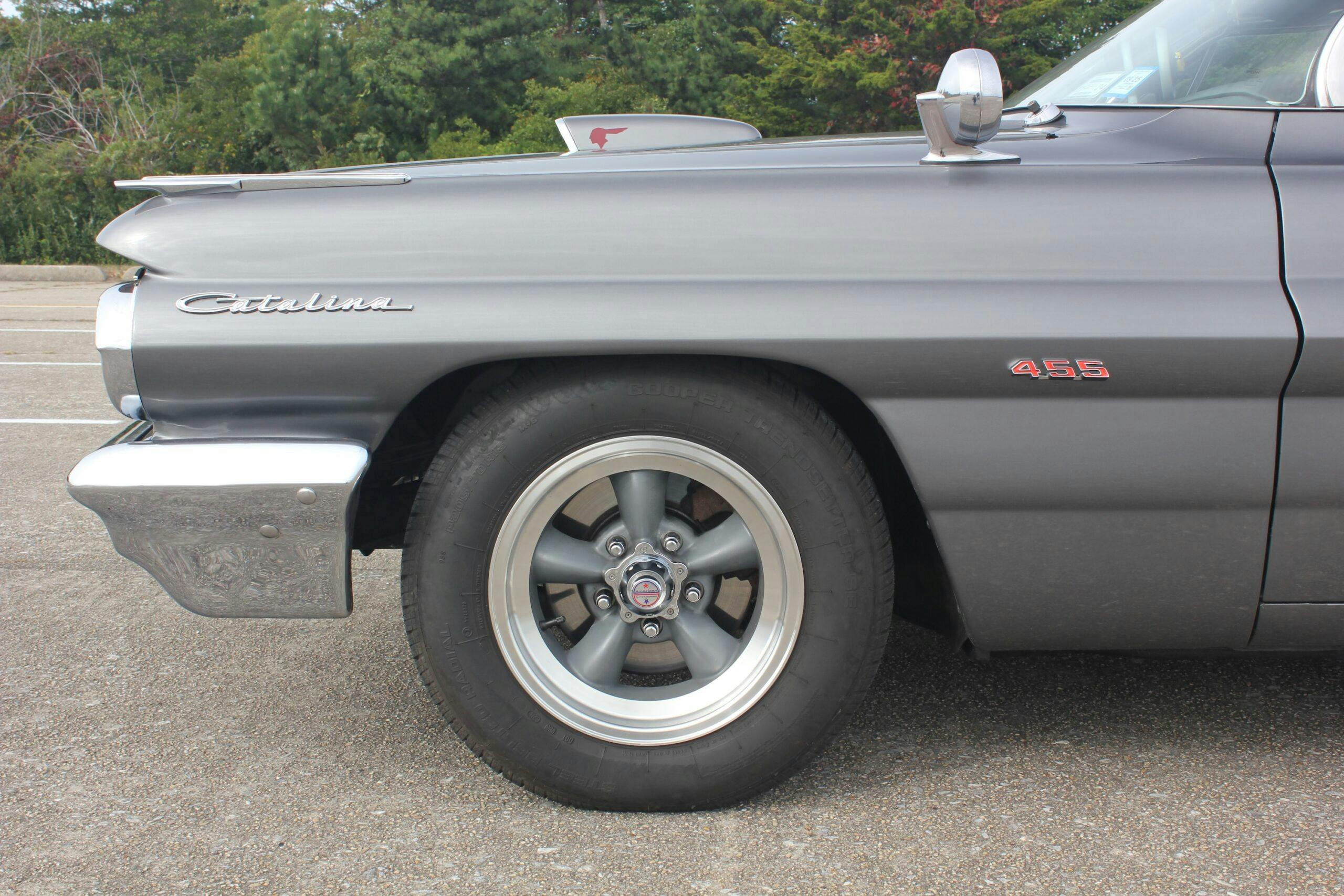 Pontiac Catalina front end side