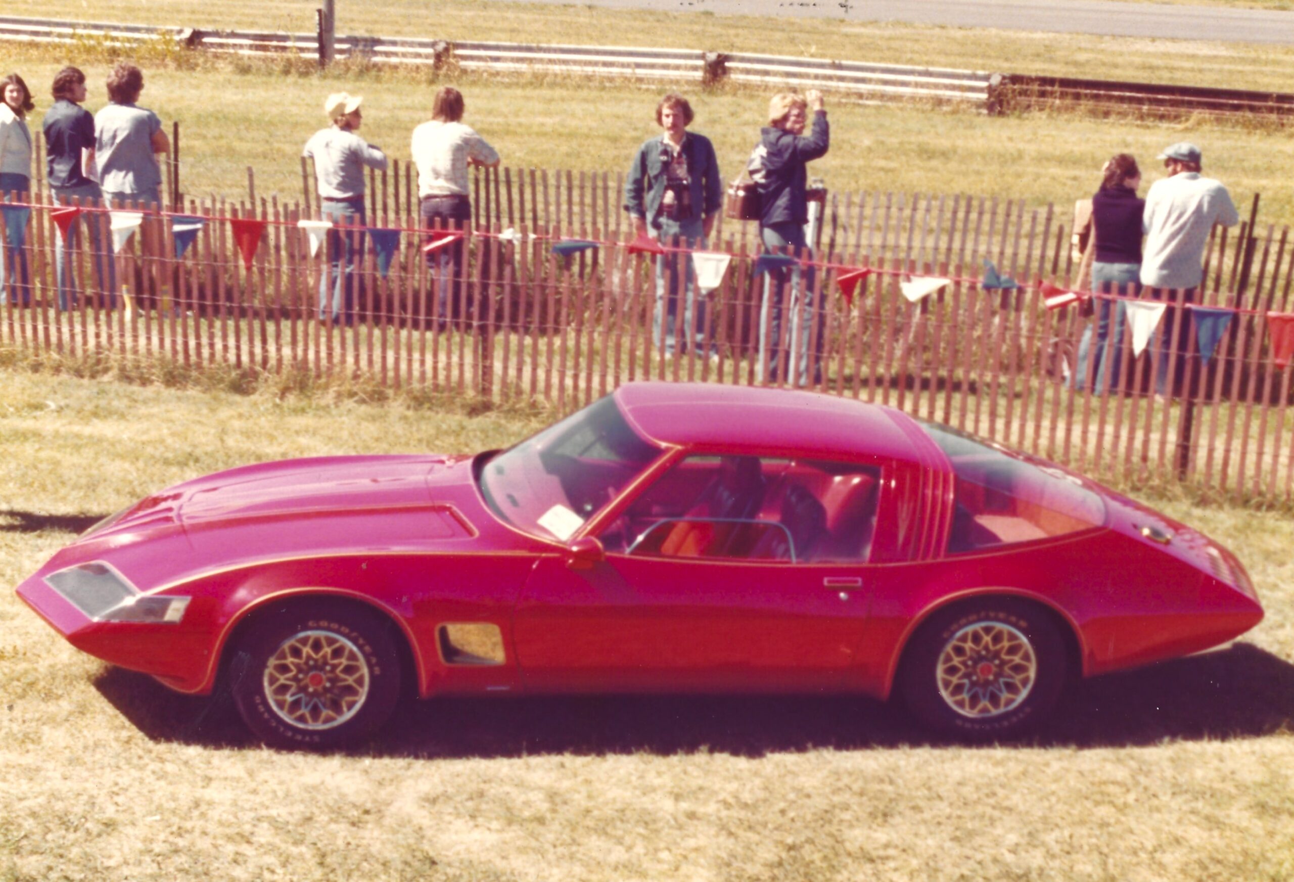 In the '70s, Pontiac Put a Firebird on an RV to Mark Its Territory ...