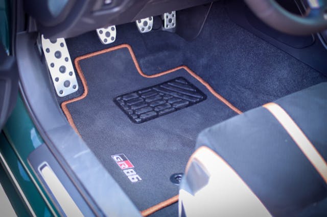 Toyota GR86 Hakone floor mat foot box