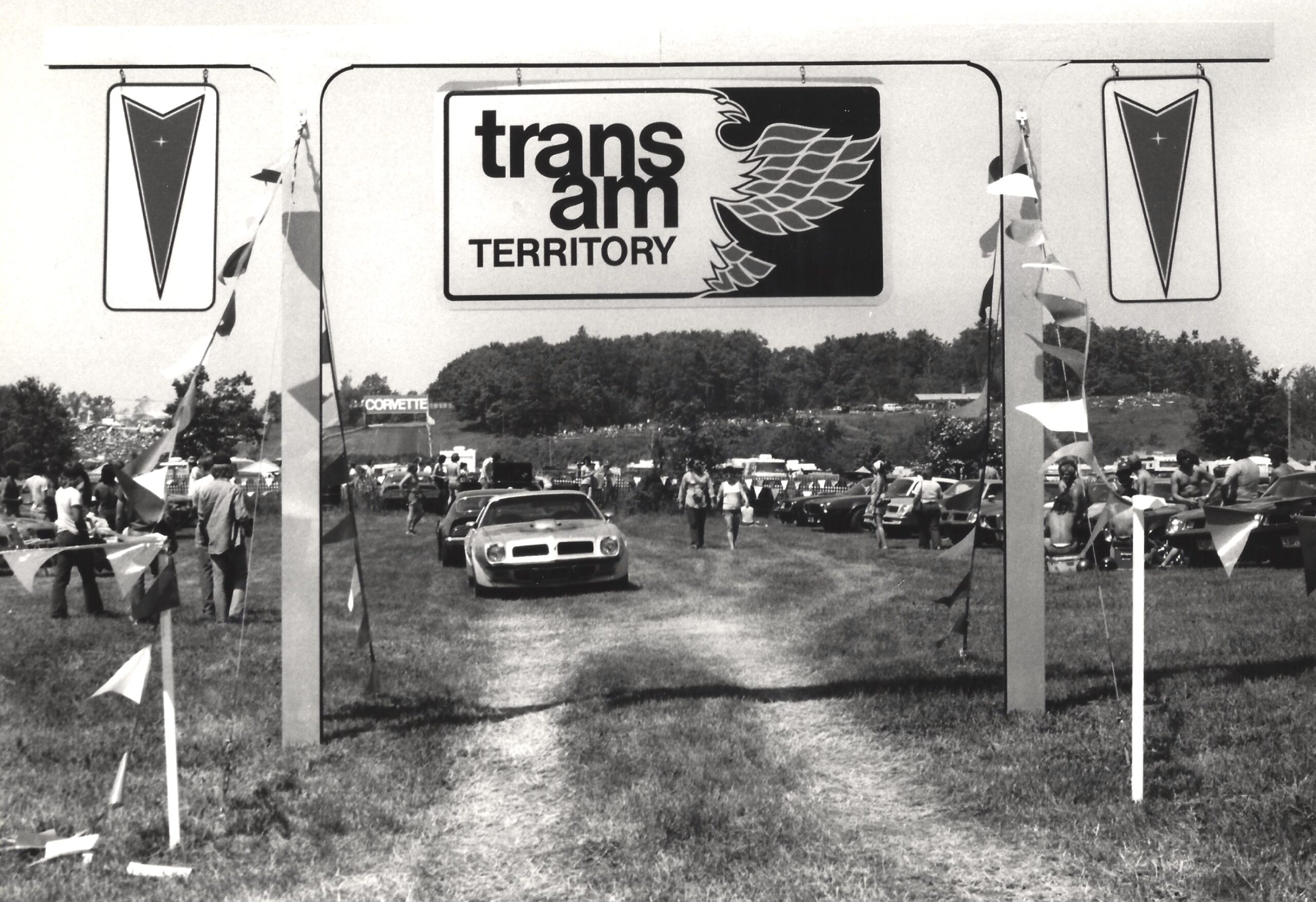 In the '70s, Pontiac Put a Firebird on an RV to Mark Its Territory ...