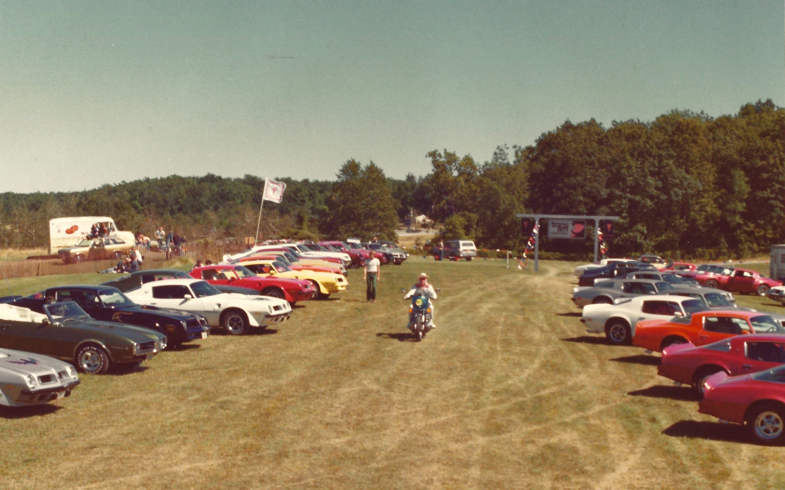 In the '70s, Pontiac Put a Firebird on an RV to Mark Its Territory ...