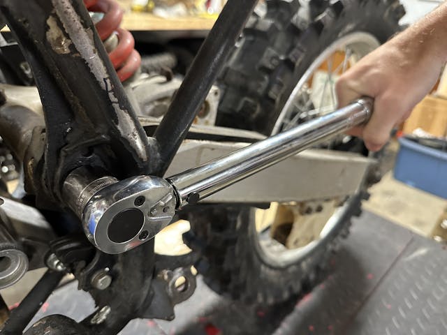 hardware retention Hagerty 8 torque
