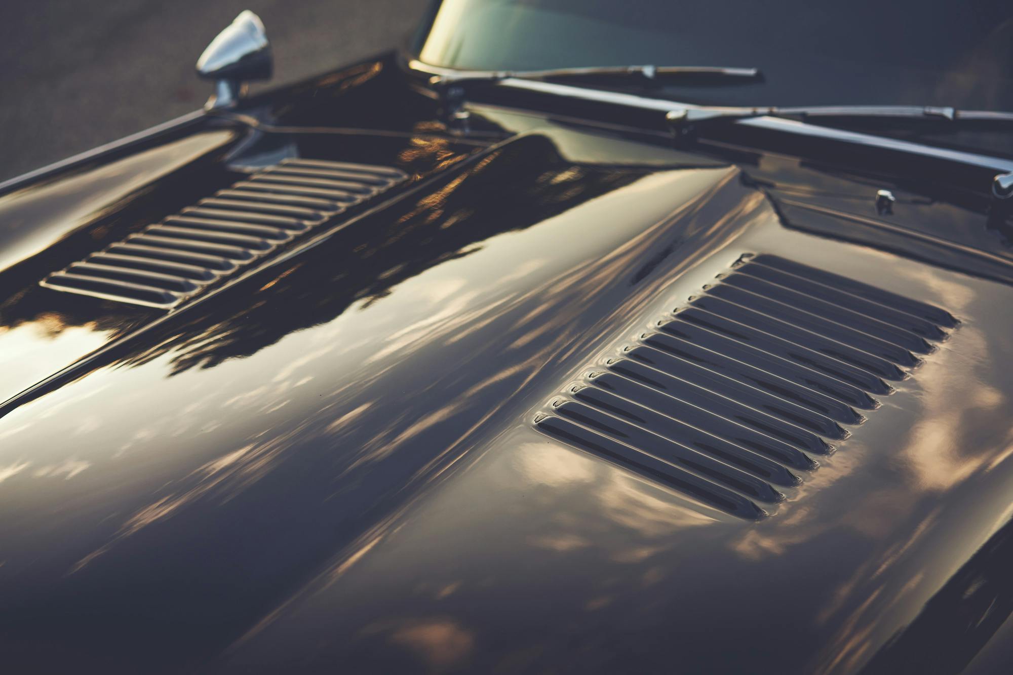 1964-Jaguar-E-Type-Joy-Six-ATrahan hood