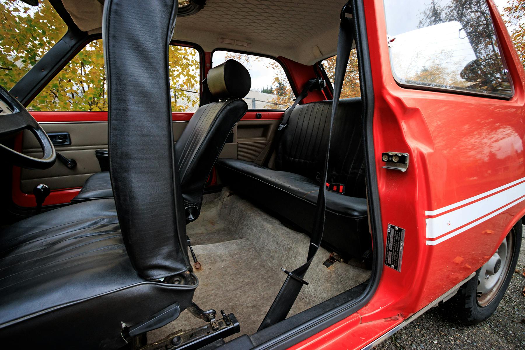 Lectric Leopard interior