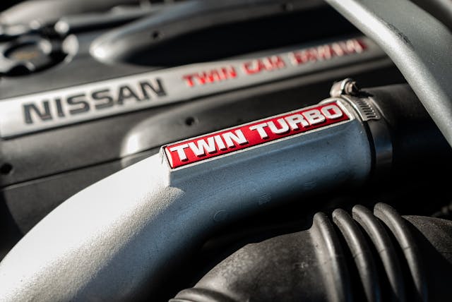 Nissan Skyline GT-R R32 twin turbo engine