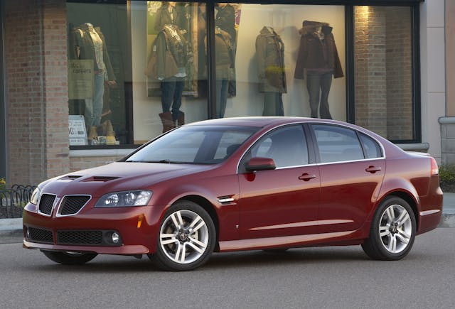 2009 Pontiac G8 front three quarter