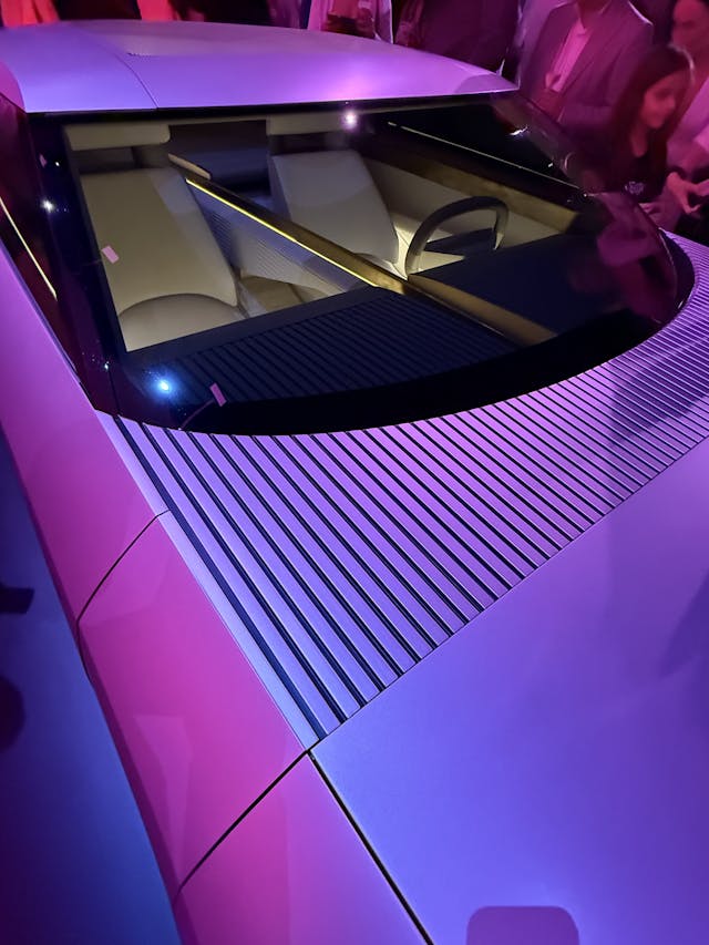 Jaguar Design Type 00 glass