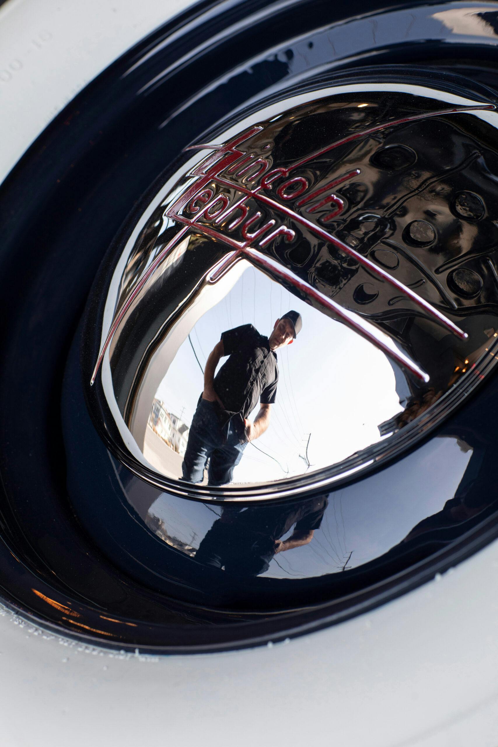 Paulie Teutul Jr hubcap reflection