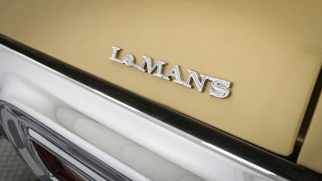 Pontiac-LeMans-badge