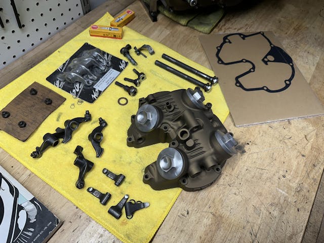 honda xr600r cam cover assembly