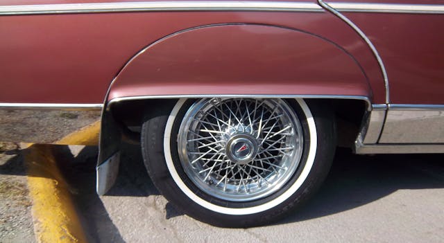 1986 Pontiac Parisienne Brougham wheel