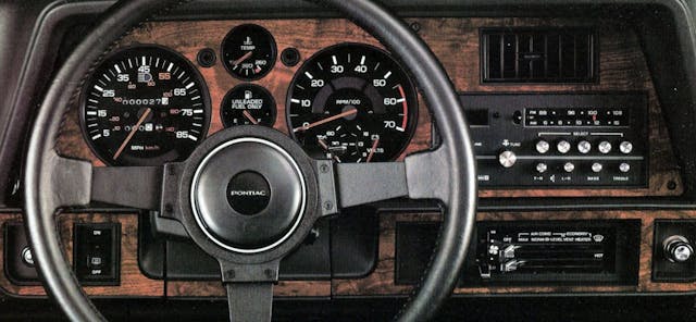 1982 Pontiac J2000 dashboard