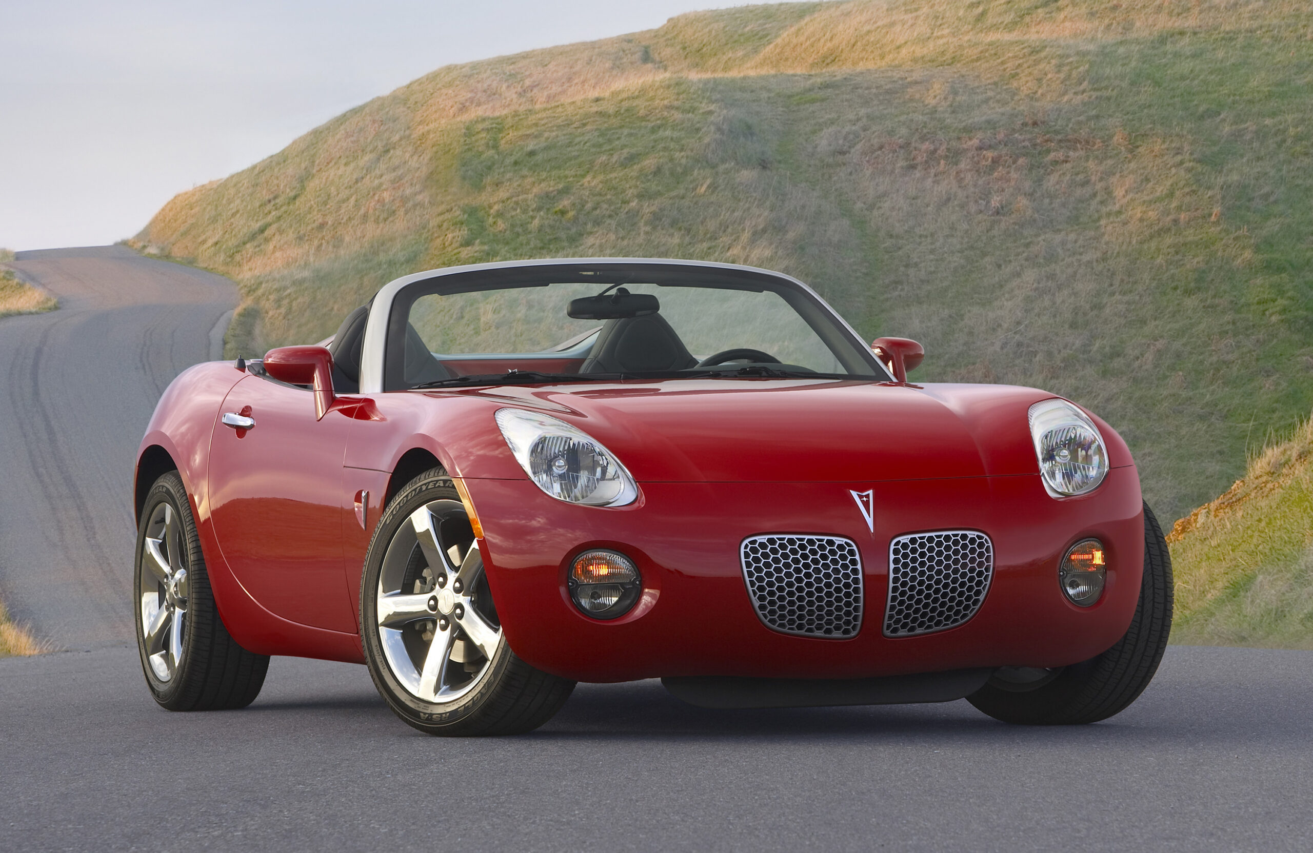 Pontiac Solstice: How Bob Lutz Finally Got His Dream Roadster - Hagerty ...