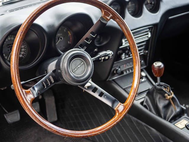 1973 Datsun 240Z steering wheel dash shifter
