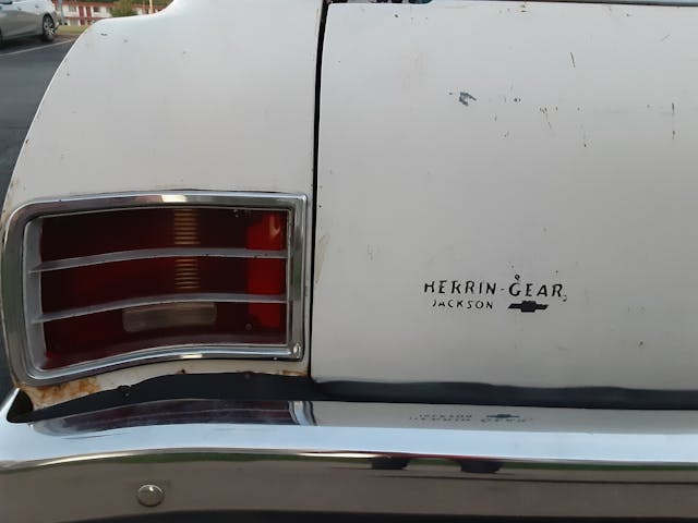 1971 Chevrolet Townsmanrear lines