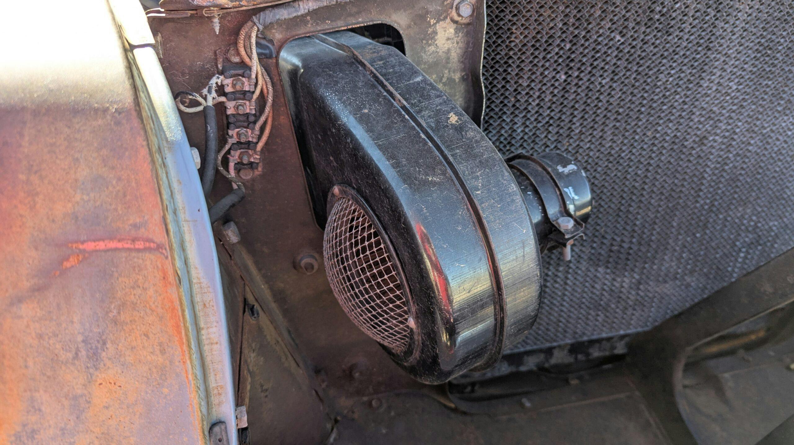 1952 Chrysler Windsor Deluxe sedan 