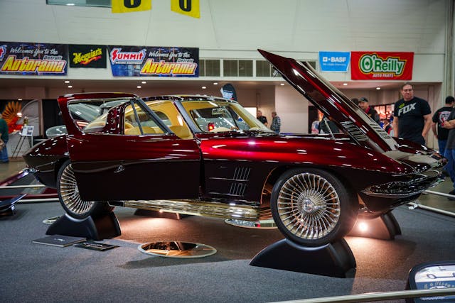Autorama 1963 Corvette side