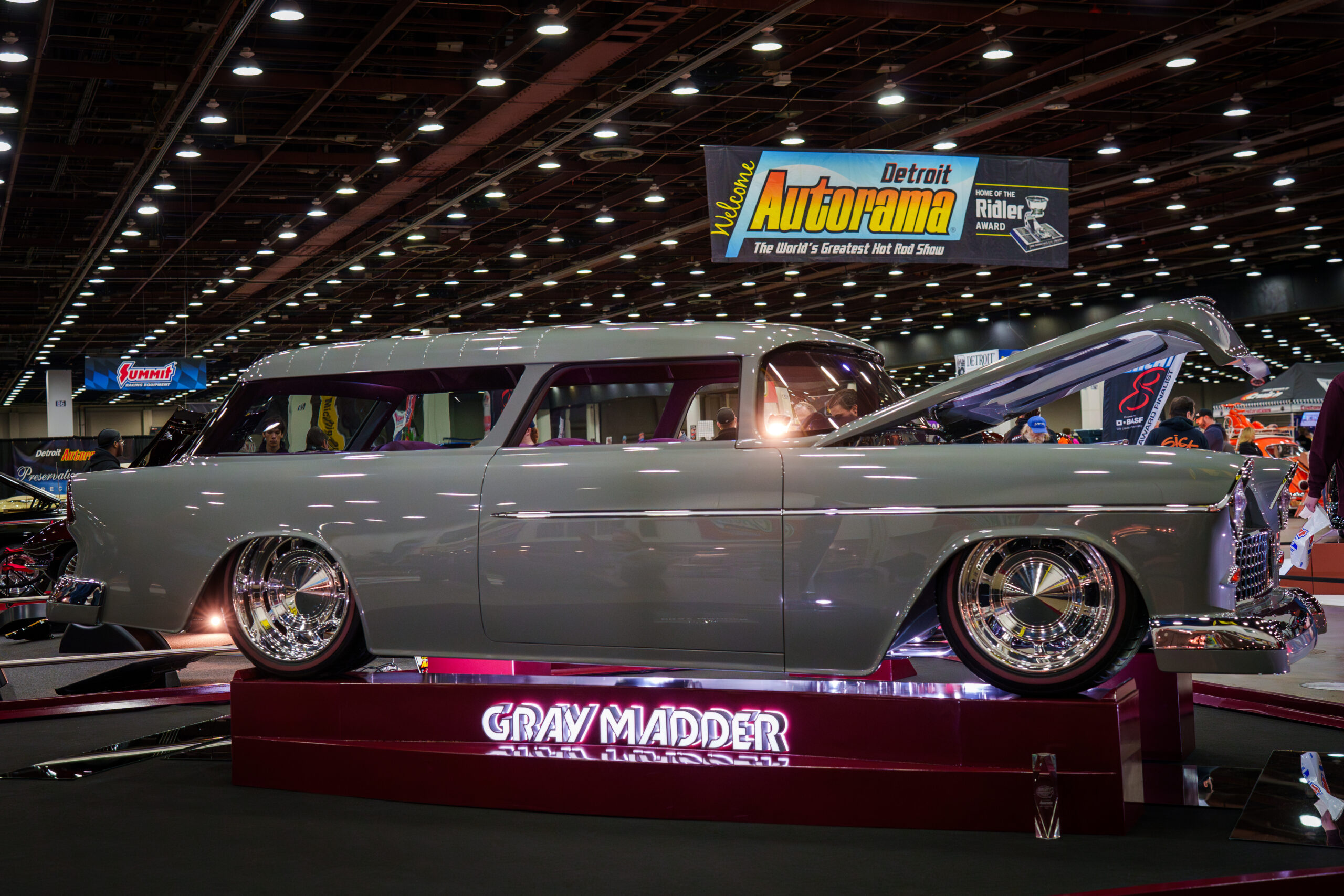 Couple Conquers Cancer to Win Autorama 2025 Ridler Award with