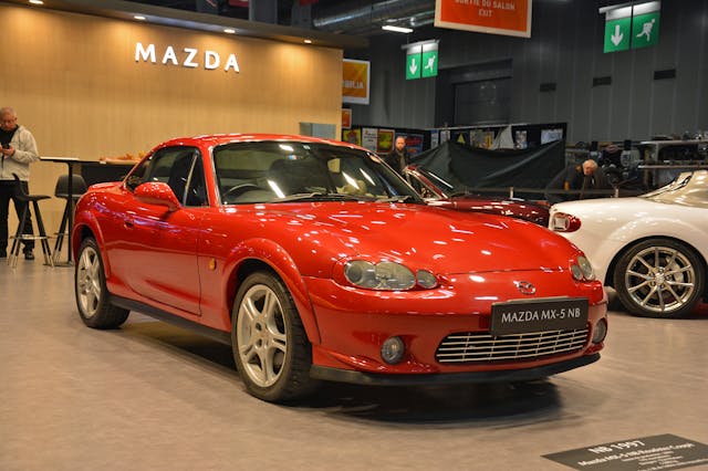2003 Mazda MX-5 Miata Roadster Coupe