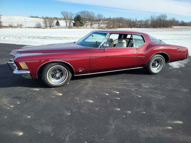 1972 Buick Riviera front 3/4