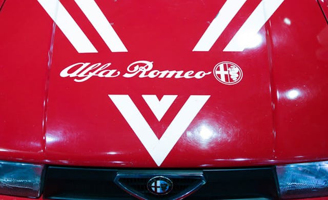 Alfa Romeo 75 IMSA hood detail