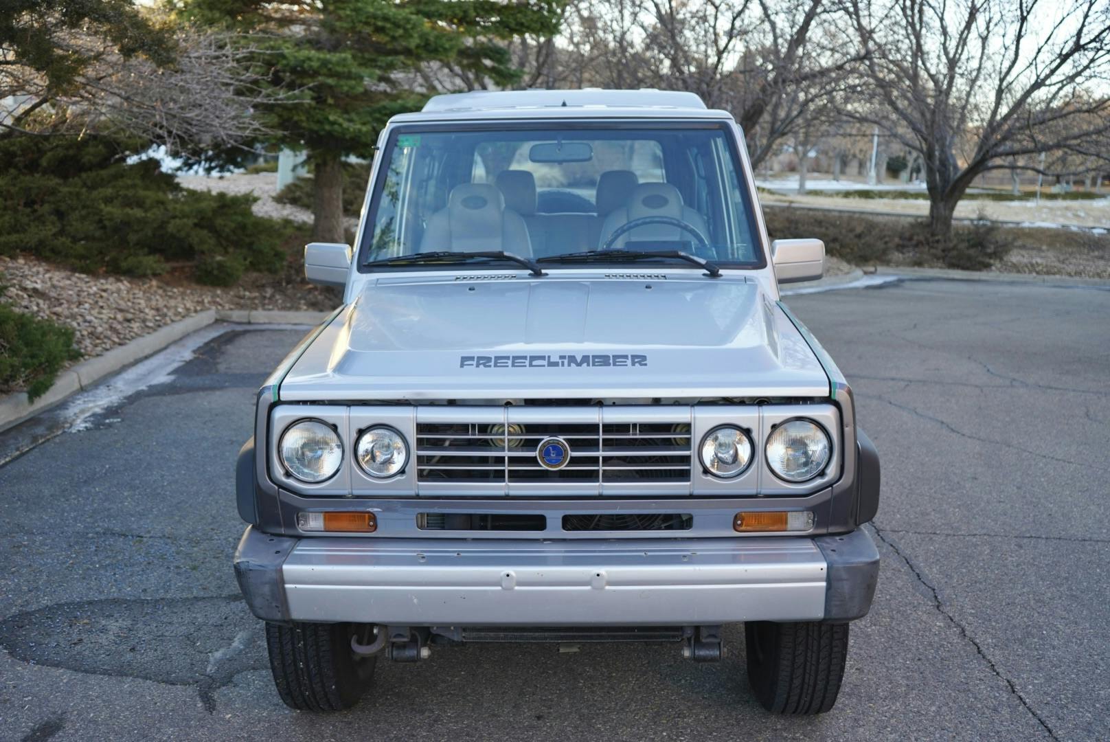 Daihatsu Bertone Freeclimber front