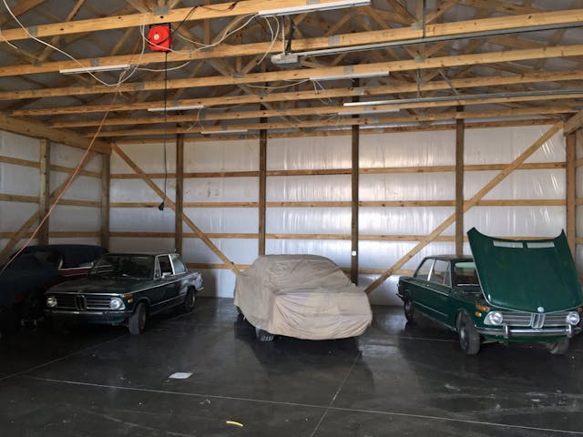 1972-BMW-2002tii barn