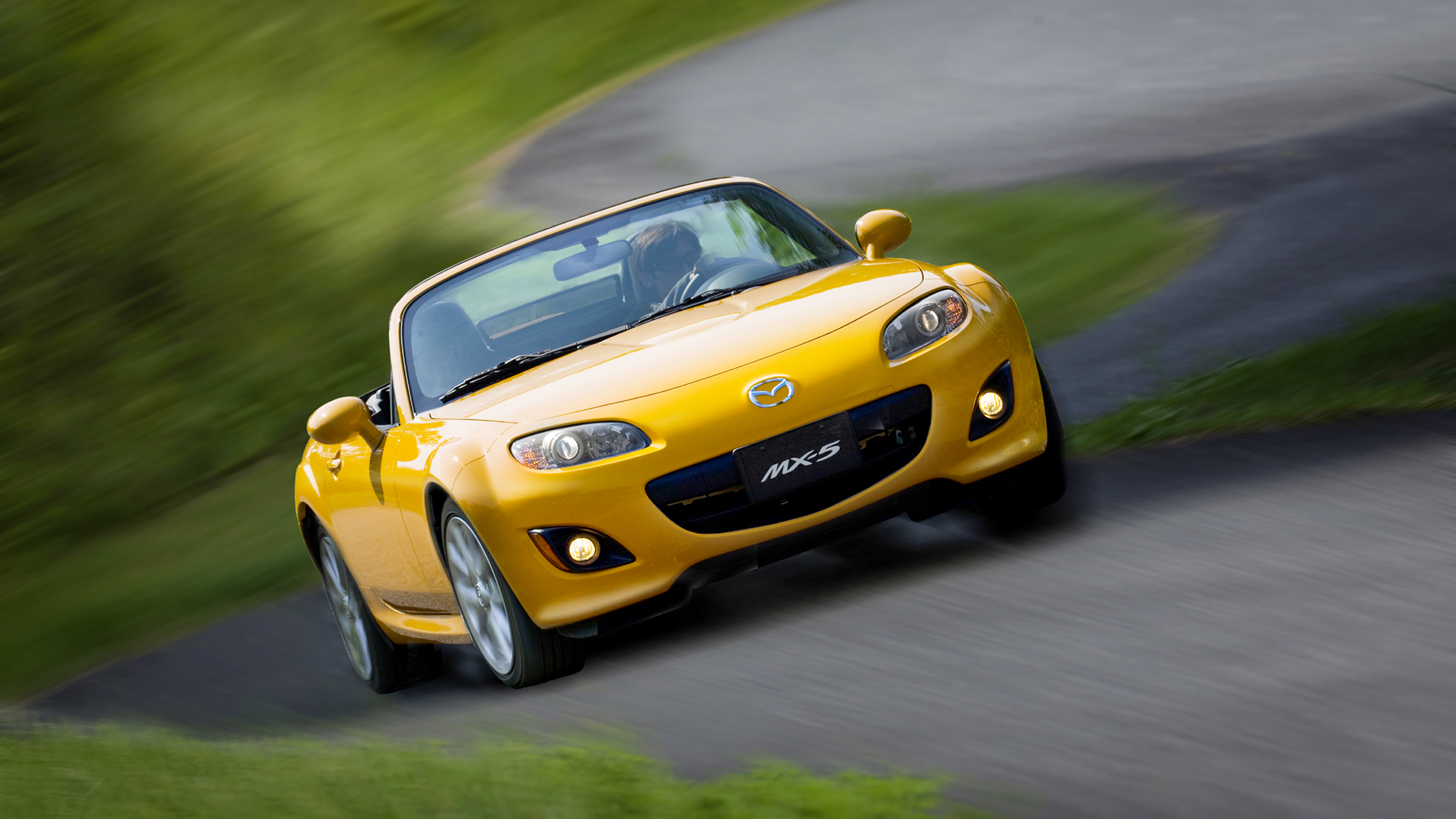 Mazda-MX-5-Miata-NC-Lead