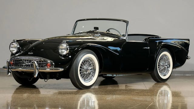 1961-daimler-sp-250-front three quarter