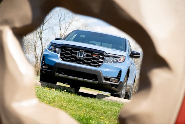 2025 Honda Ridgeline TrailSport front