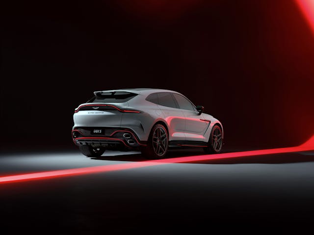 Aston Martin DBX S