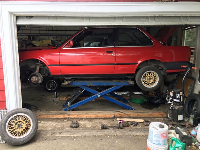 bmw in air jacks
