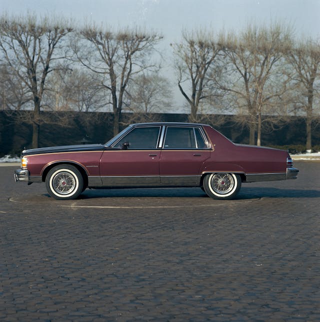 Chevrolet Bonneville side